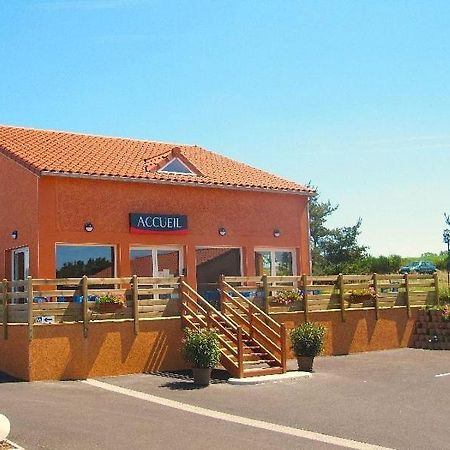 Hotel Cantal Cottages Saint-Georges  Eksteriør bilde