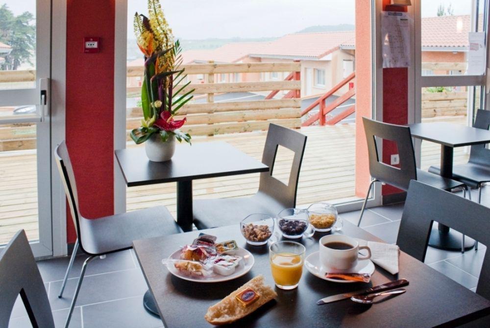 Hotel Cantal Cottages Saint-Georges  Eksteriør bilde