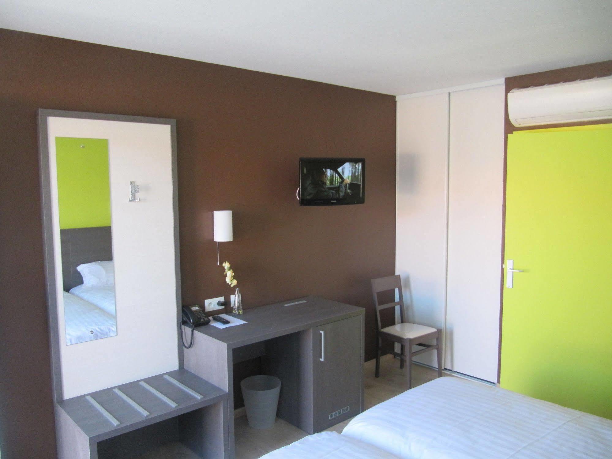Hotel Cantal Cottages Saint-Georges  Eksteriør bilde