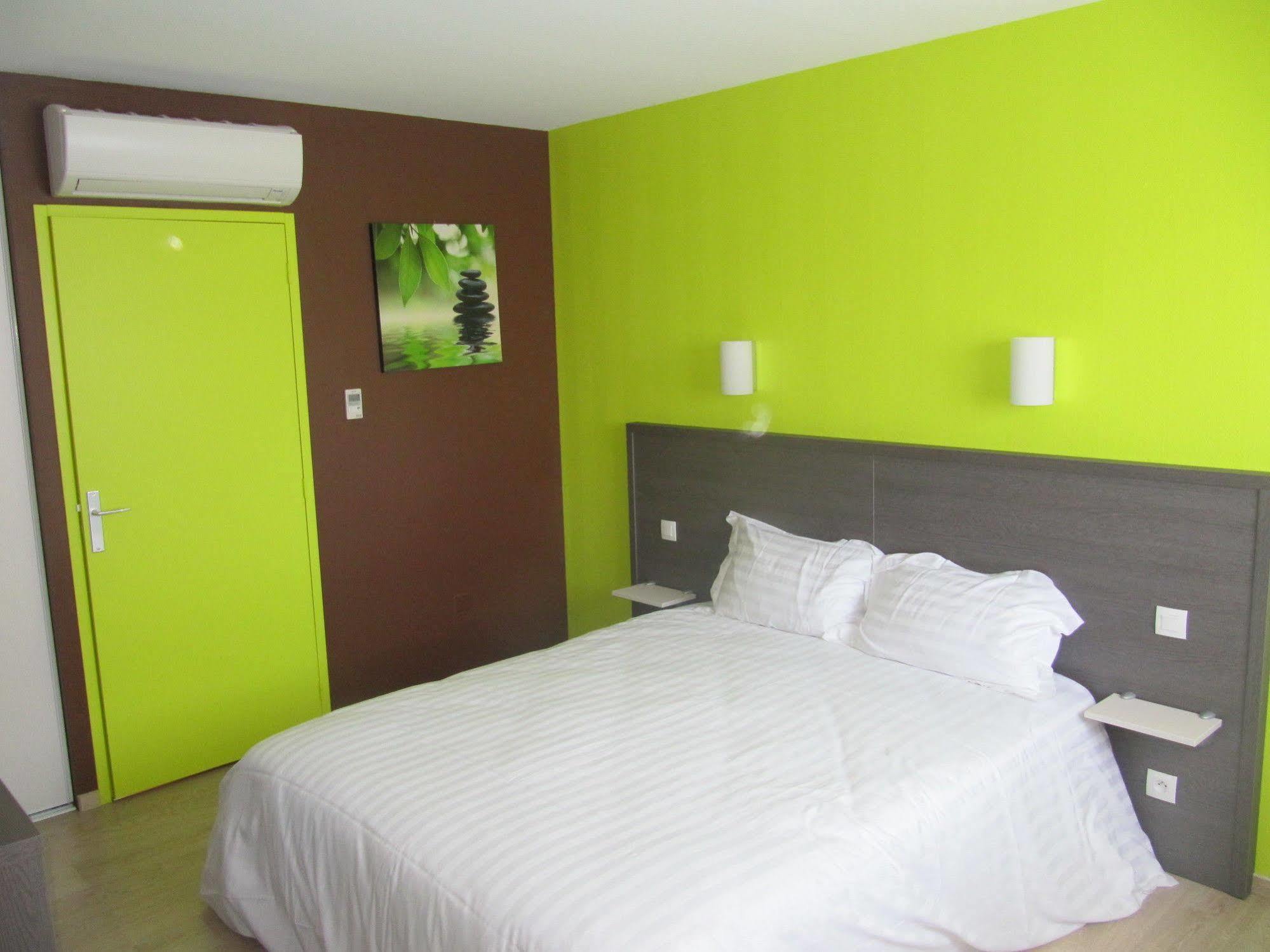 Hotel Cantal Cottages Saint-Georges  Eksteriør bilde